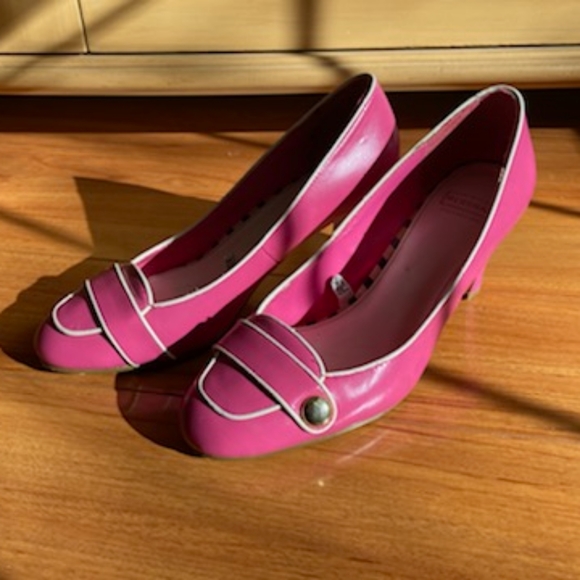 Merino Pumps - Picture 5 of 5